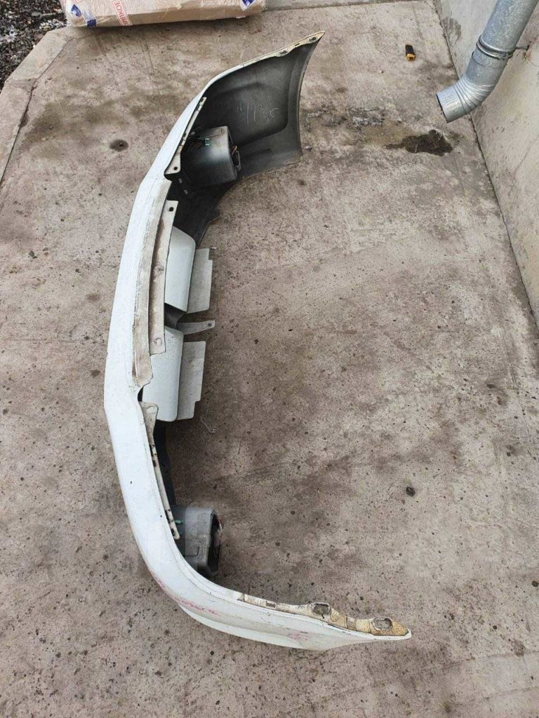 STI bumper Subaru Forester Zenki Kouki Cross Sports Original JDM RHD - Image 2