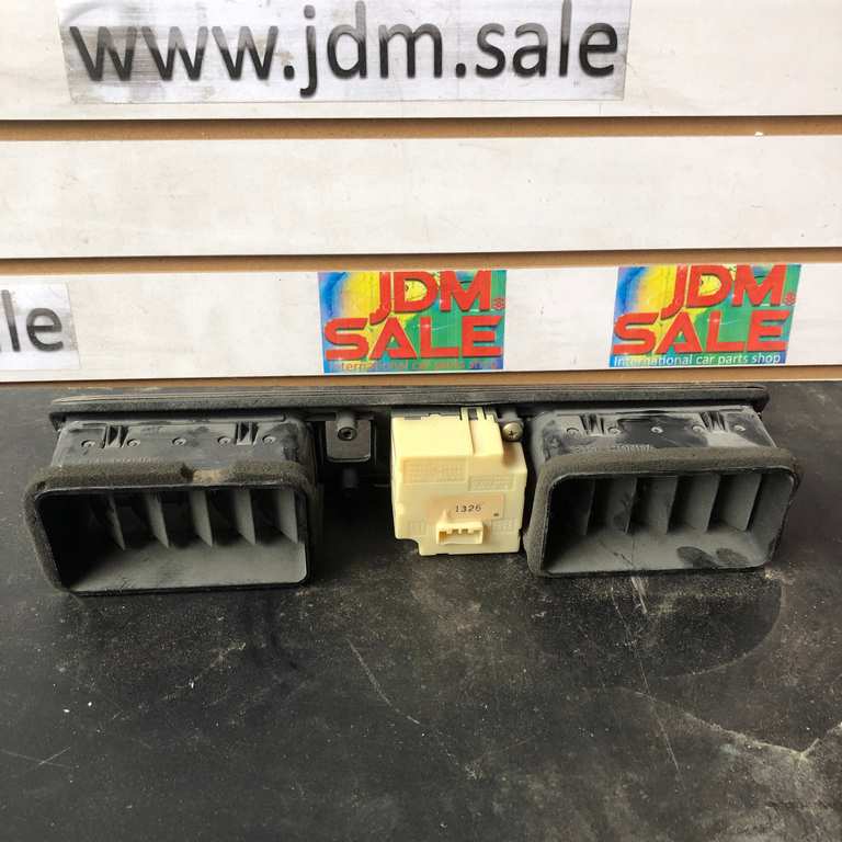 Honda CR-V vent RD1 1997 - Image 2